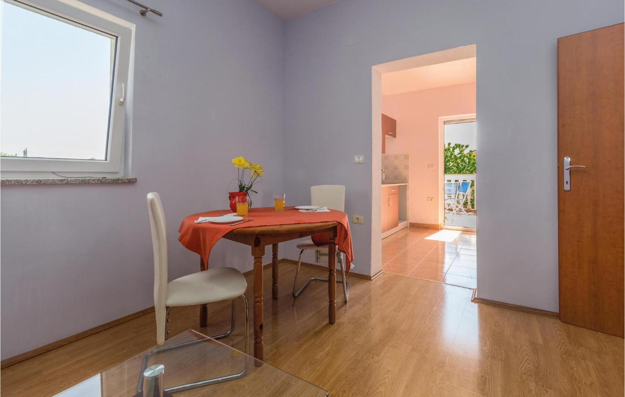 Nice Apartment In Kastel With Kitchen Dış mekan fotoğraf